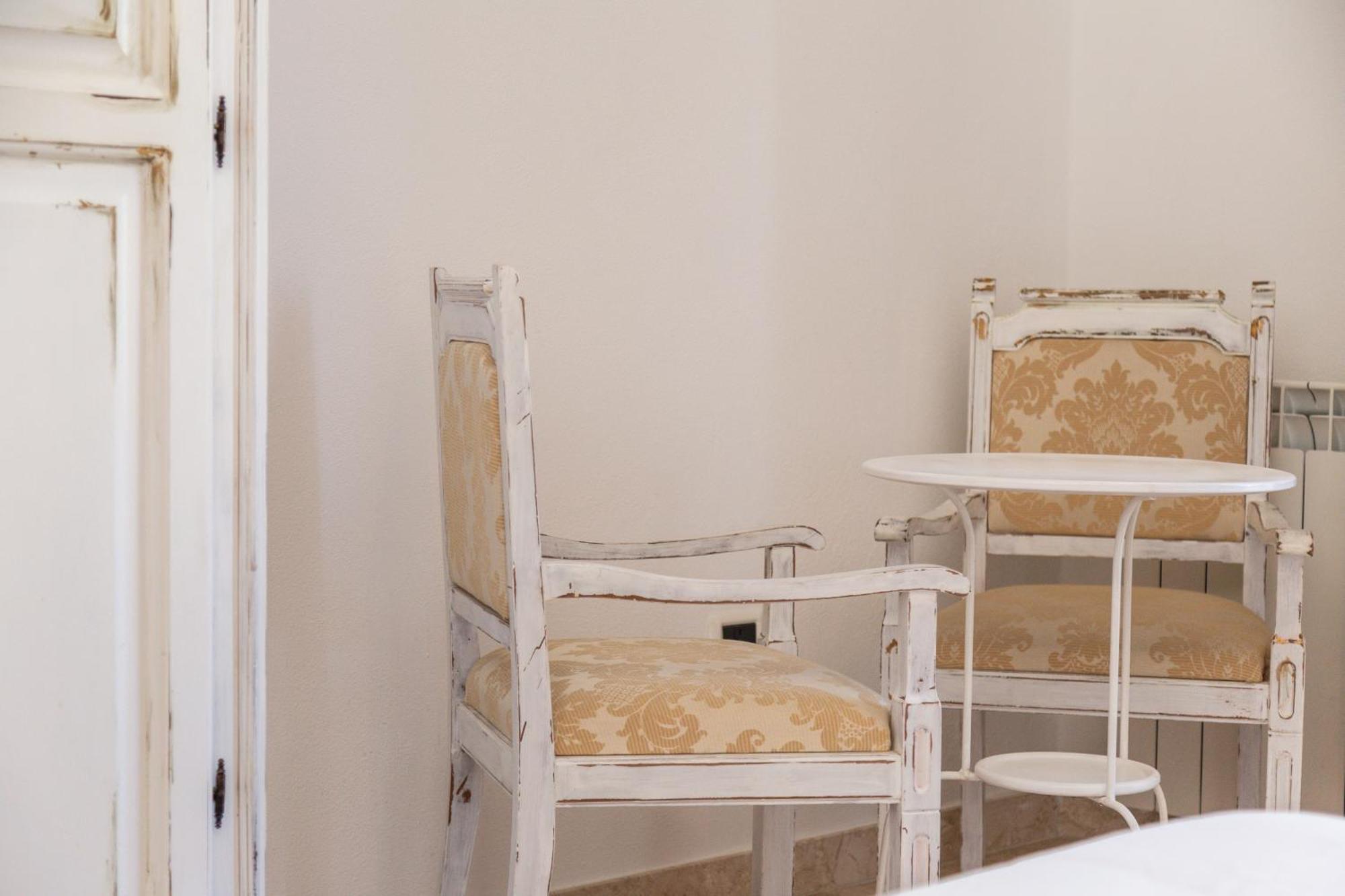 B&B Calamoresca Àrbatax Buitenkant foto
